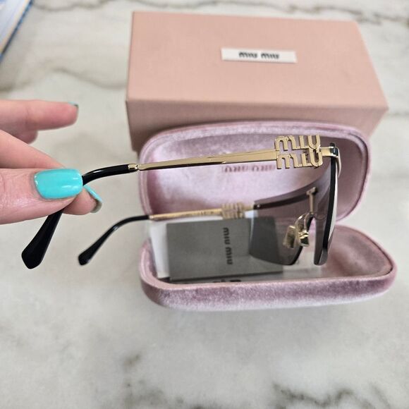 Miu Miu Mask Frame Sunglasses 50Z New